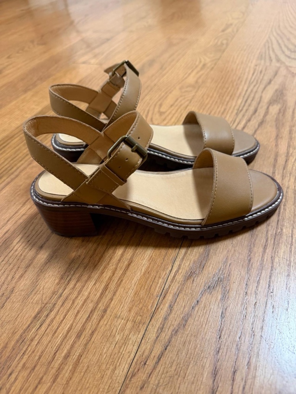 Madewell The Erin Lugsole Sandal Size 7.5 US Leather Upper Color is Toffee